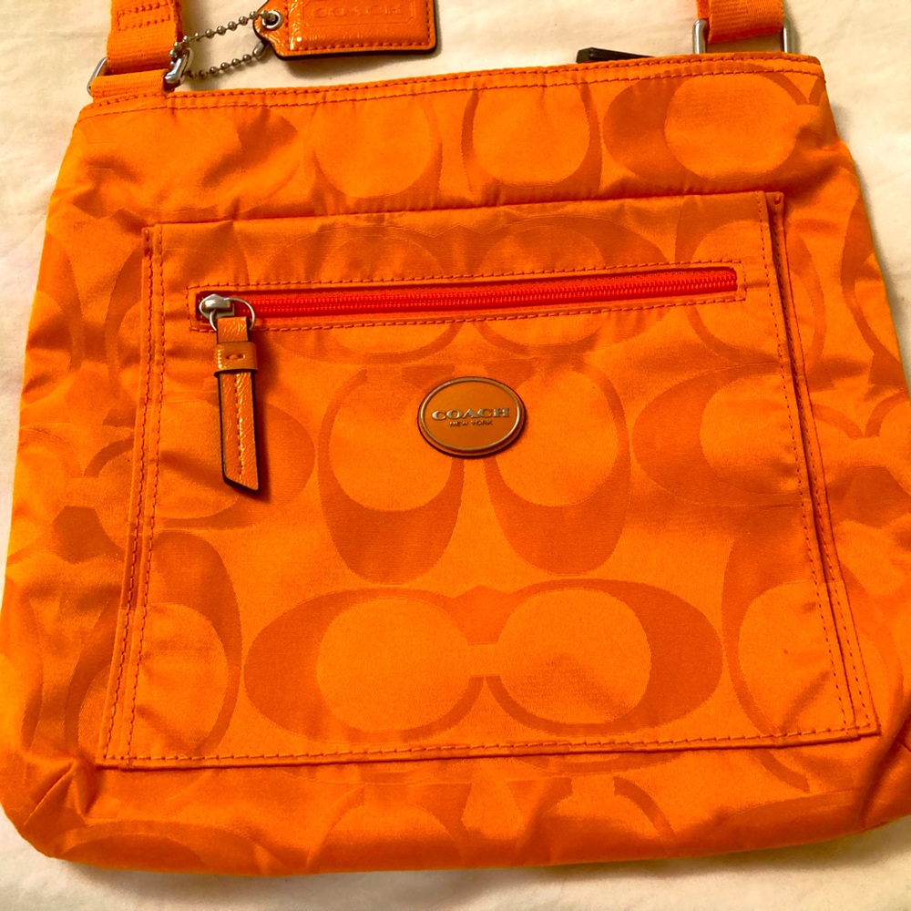 Coach bag ORANGE!! Medium size - cross body strap